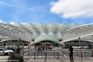 Der Bahnhof Lissabon-Oriente wurde entworfen von Santiago Calatrava und stellt den Mittelpunkt des Parque das Nações dar.